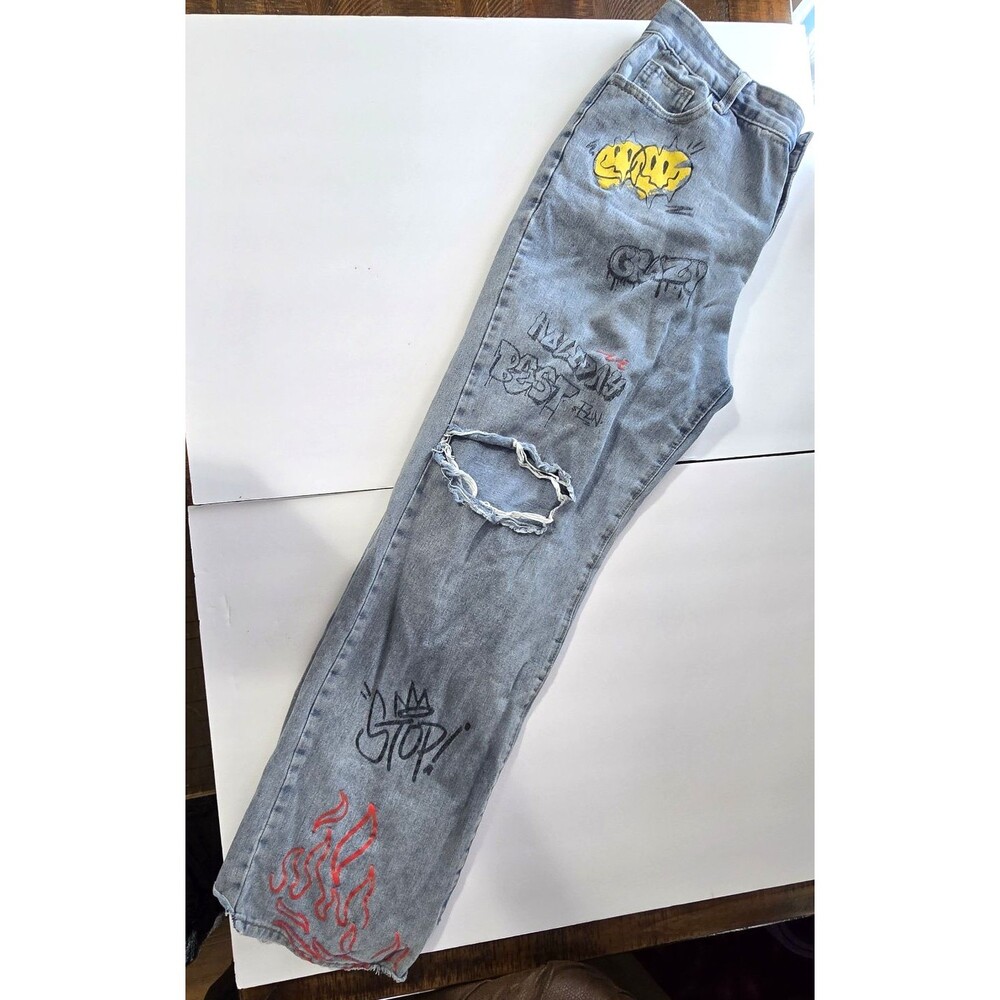 Romwe XL Graffiti Jeans Distressed Rainbow Cloud Streetwear Festival Y2K Style - Picture 3 of 16